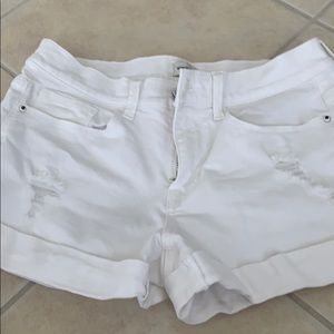 Sneakpeek white denim shorts
